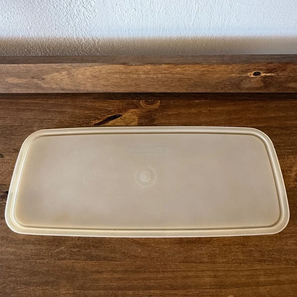 2pc Vintage Tupperware Replacement Lid 1363 & Green Strainer Insert 1364